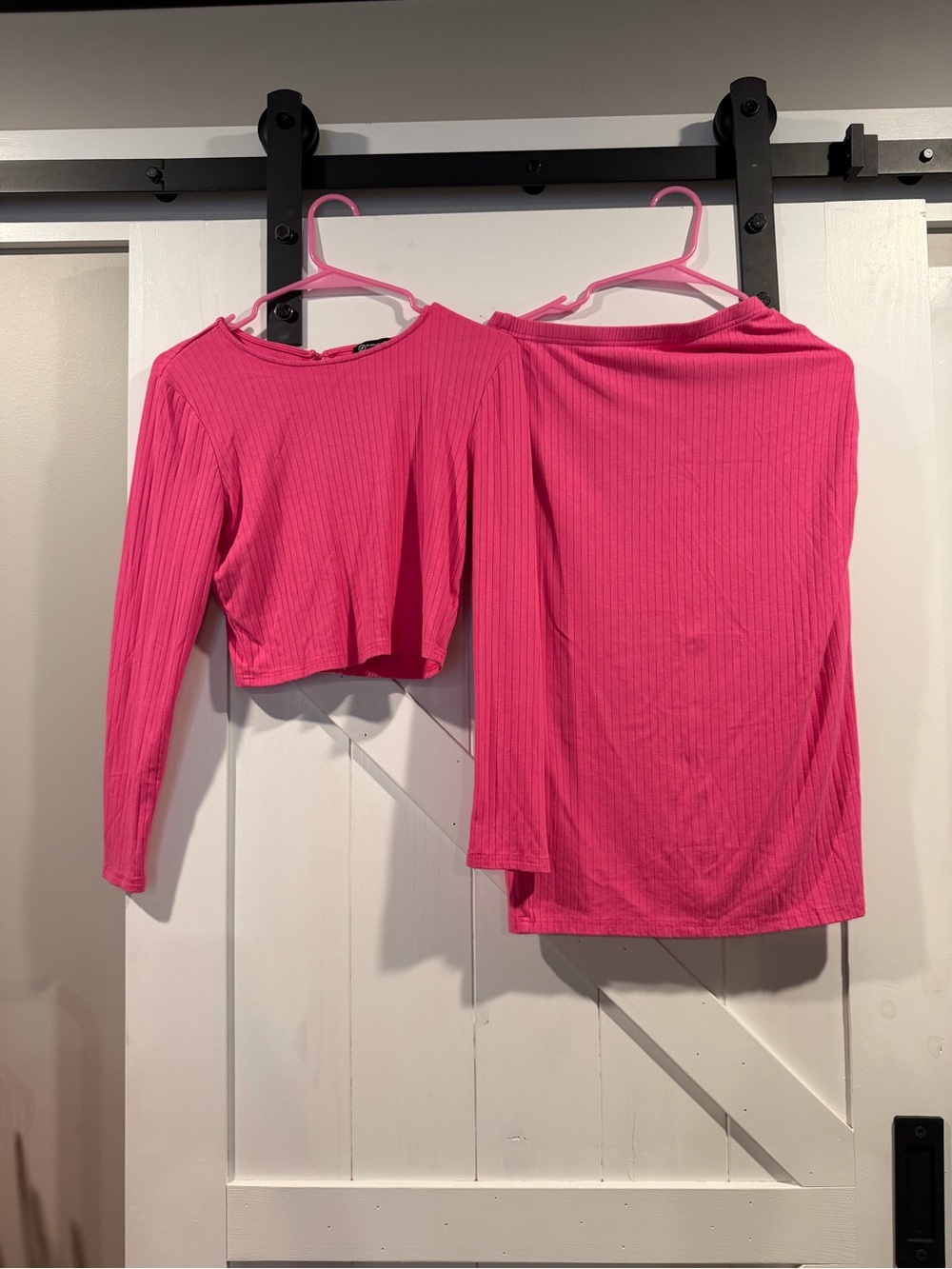 Women's Ribbed Long Sleeve Crop Top & Skirt Set - Bright Pink